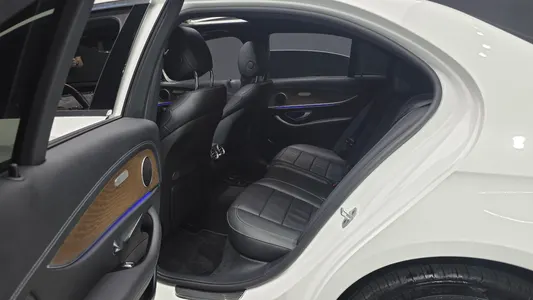 Mercedes-Benz E-Class W213 E250 2021 11