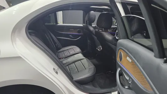 Mercedes-Benz E-Class W213 E250 2021 12