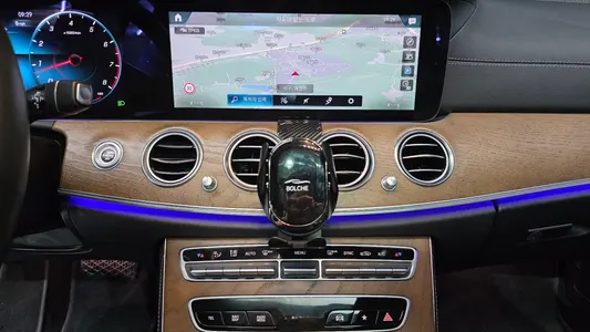 Mercedes-Benz E-Class W213 E250 2021 14