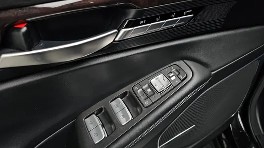 Genesis EQ900 3.8 GDI AWD 2018 16
