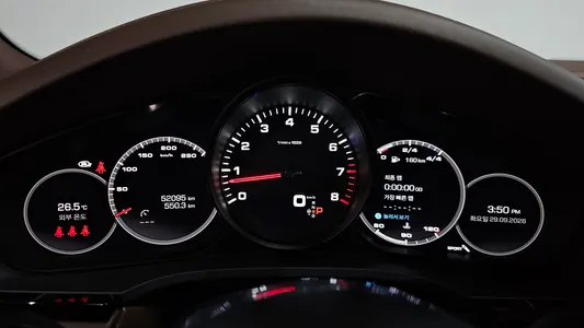 Porsche (PO536) 3.0 2021 8