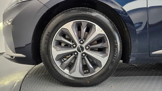 Kia K8 2022 5