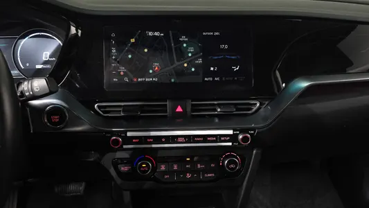 Kia 니로 플러스 2022 11
