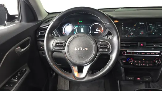 Kia 니로 플러스 2022 12