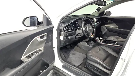 Kia 니로 플러스 2022 9