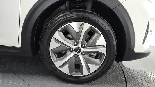 Kia 니로 플러스 2022 20