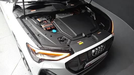Audi e- 55 2023 6