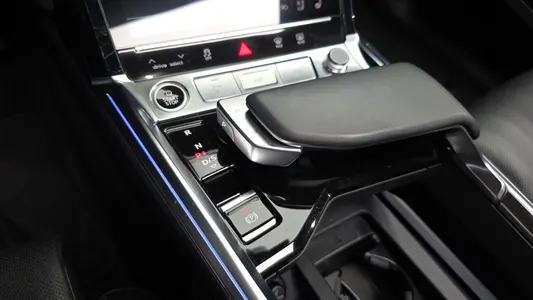 Audi e- 55 2023 9