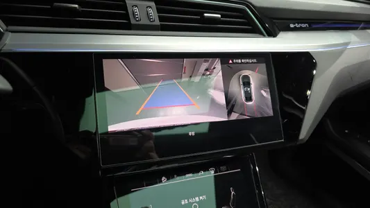 Audi e- 55 2023 15