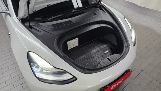 Tesla 3 AWD 2020 6