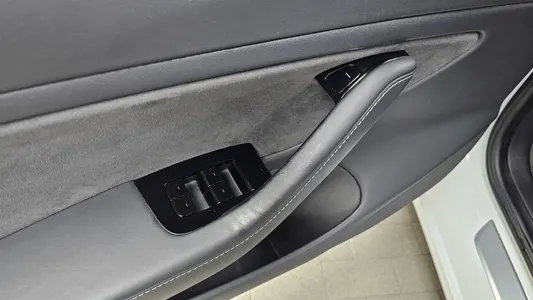 Tesla 3 AWD 2020 27
