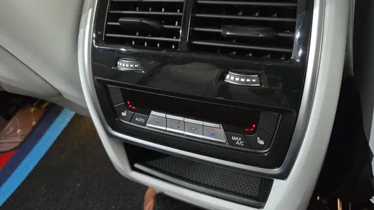 BMW XM (G09) 4.4 2023 34