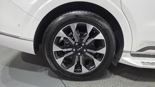 Kia Carnival 4 2022 5