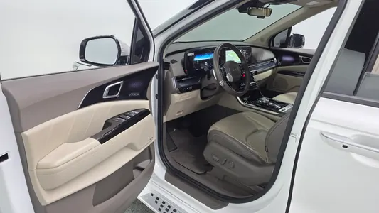 Kia Carnival 4 2022 10