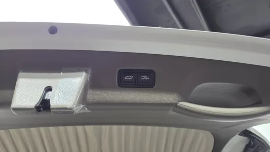 Kia Carnival 4 2022 17