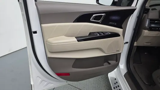 Kia Carnival 4 2022 24
