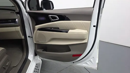 Kia Carnival 4 2022 25