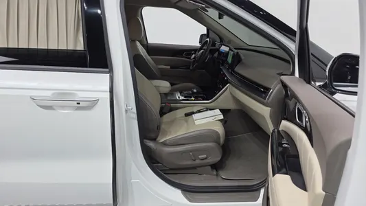 Kia Carnival 4 2022 26