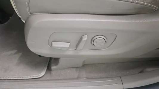 Kia Carnival 4 2022 35