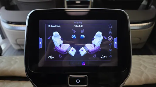 Kia Carnival 4 2022 37
