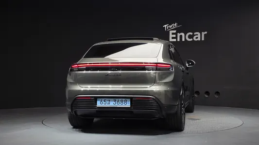 Porsche EV 4S 2025 4