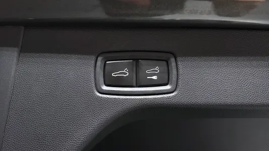 Porsche EV 4S 2025 18