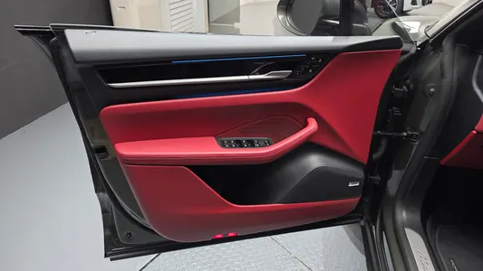Porsche EV 4S 2025 24