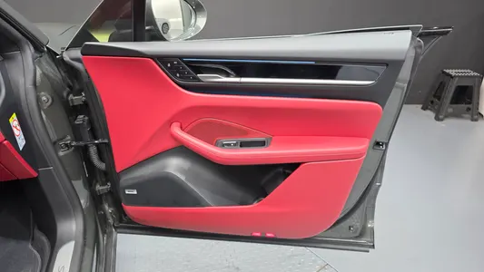 Porsche EV 4S 2025 25