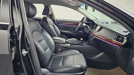 Kia K7 3.0 LPI () 2016 11