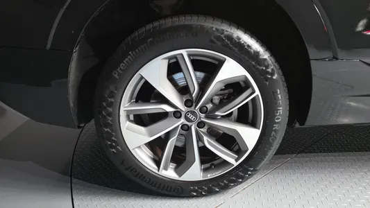Audi e- 55 2021 5