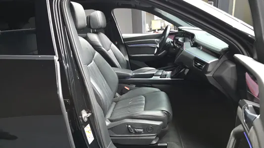 Audi e- 55 2021 11