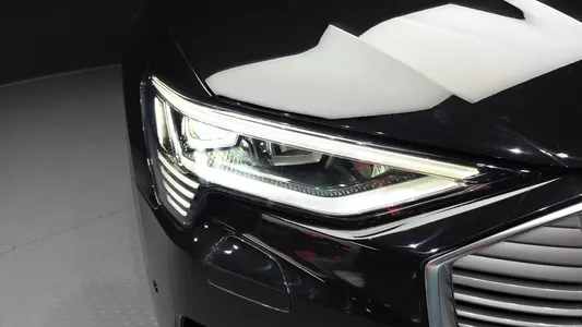 Audi e- 55 2021 23