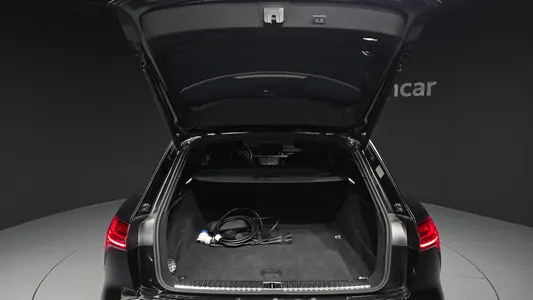 Audi e- 55 2021 34