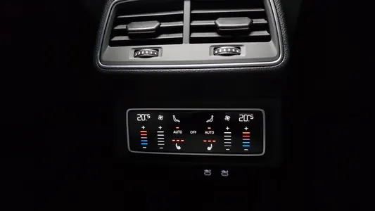 Audi e- 55 2021 28