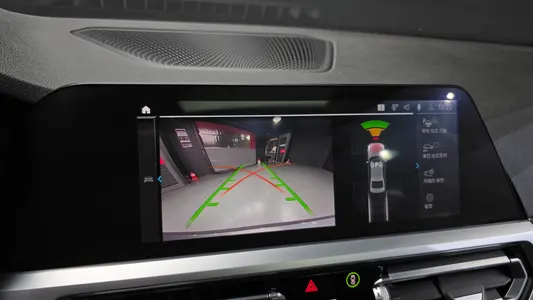 BMW 3 Series (G20) 330e 2020 15