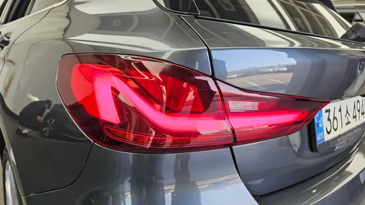 BMW 1 Series (F40) 118d 2020 23