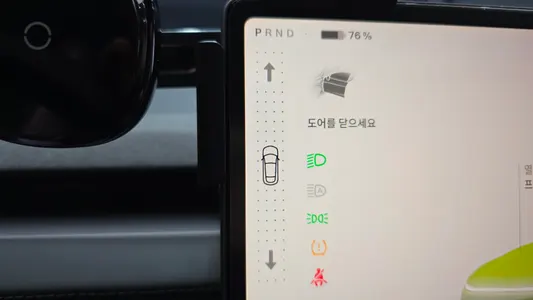 Tesla Y AWD 2025 9