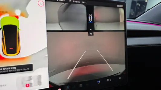Tesla Y AWD 2025 13