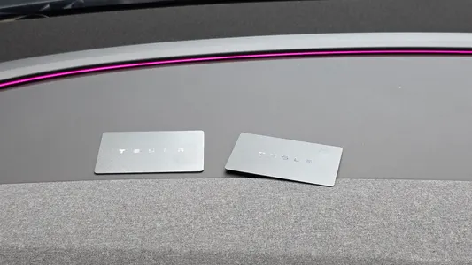 Tesla Y AWD 2025 30