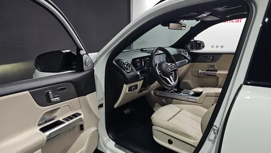 Mercedes-Benz GLB-Class X247 GLB220 2020 10