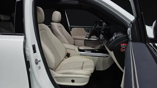 Mercedes-Benz GLB-Class X247 GLB220 2020 26