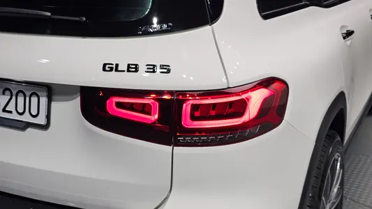 Mercedes-Benz GLB-Class X247 GLB220 2020 23