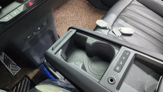 Kia EV9 4WD 2023 17