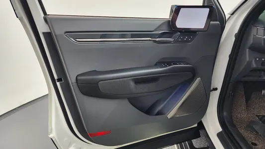 Kia EV9 4WD 2023 25