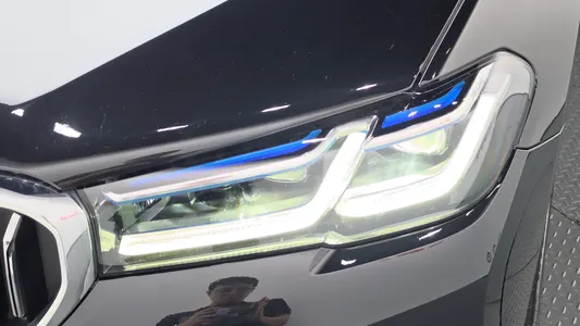 BMW 5 Series (G30) 530e 2022 21