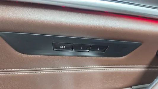 BMW 5 Series (G30) 530e 2022 34