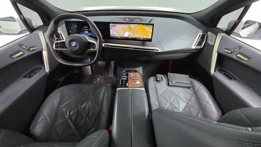 BMW iX xDrive50 2022 7