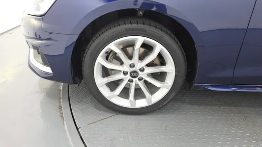 Audi A4 (B9) 40 TFSI 2023 5