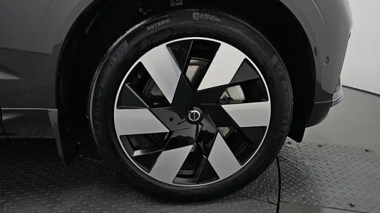 Volvo XC60 2 T8 2024 42