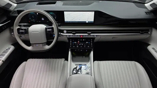 Hyundai (GN7) 2025 7